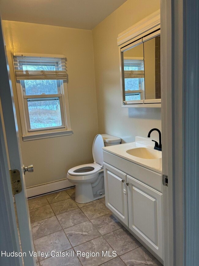 Building Photo - 1982-1984-1984 NY-32