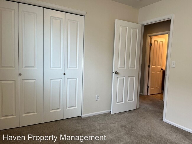 Building Photo - 4 br, 2.5 bath House - 5420 Discovery St E
