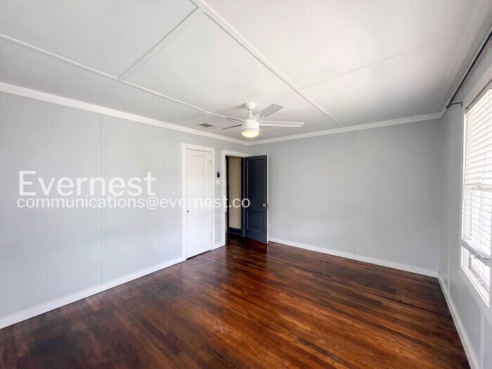 Building Photo - 106 Co Rd 425