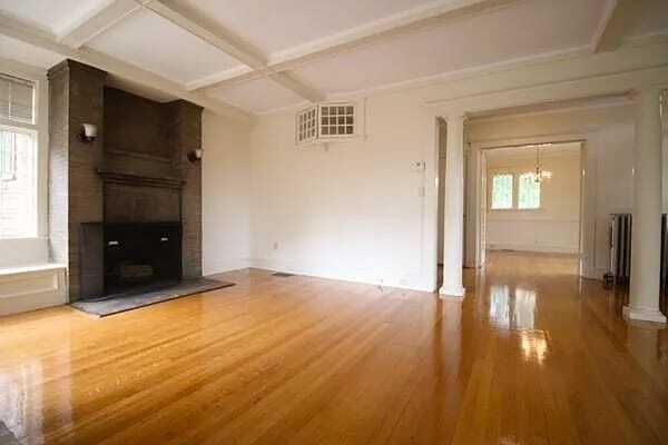 Building Photo - 163 Pleasant St