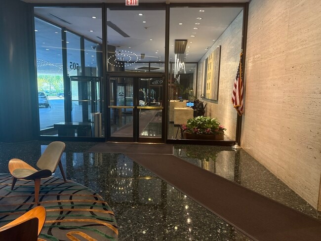 Building Photo - 505 N Lake Shore Dr