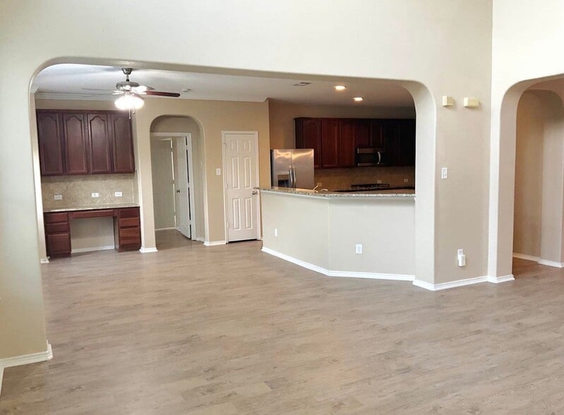 Building Photo - 2360 Merlin Dr