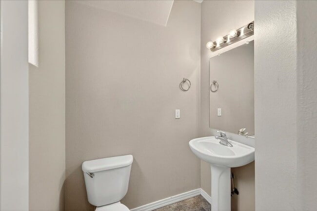 Building Photo - Boise Living at Its Best, A Stylish 3 Bed Home Near BSU, Downtown & the Greenbelt!