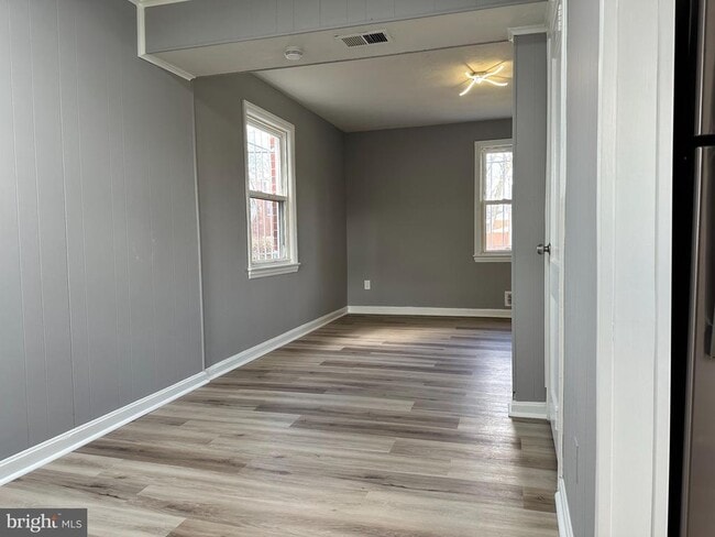 Building Photo - 2627 Colebrooke Dr