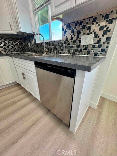 Building Photo - 1065 S Prospero Dr