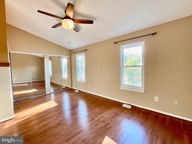 Building Photo - 20140 Timber Oak Ln
