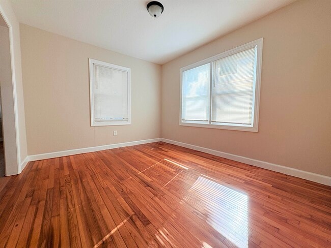 Building Photo - 1302 Melvin St