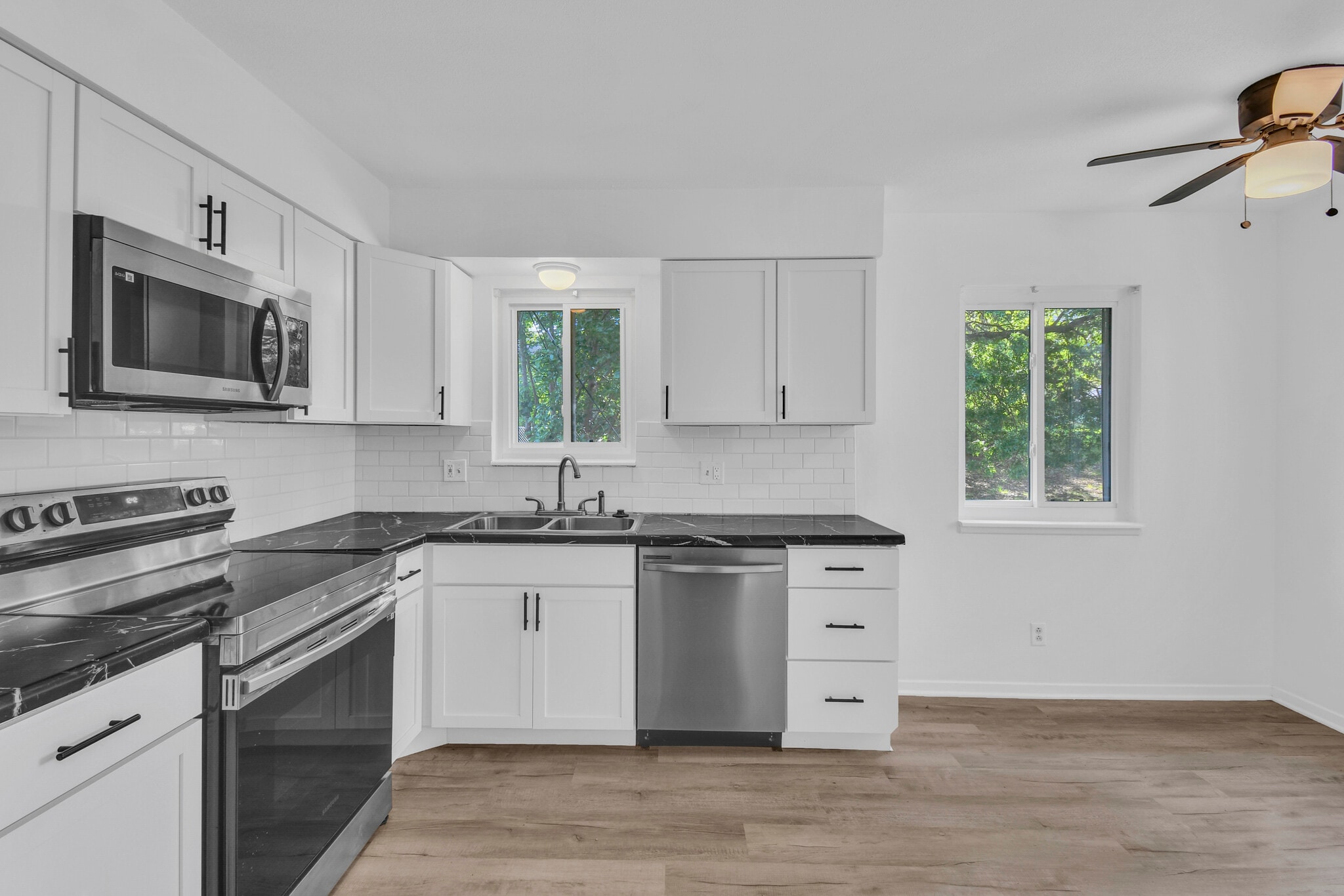 Building Photo - 3702 NE 69th St