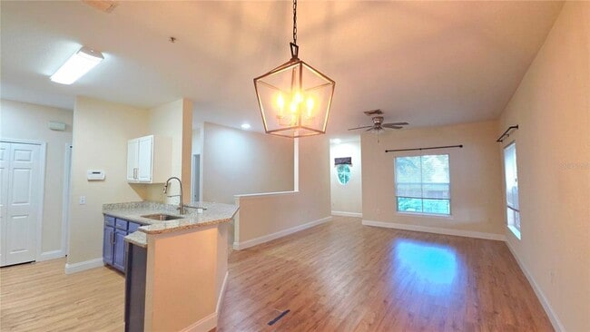 Building Photo - 6055 Westgate Dr