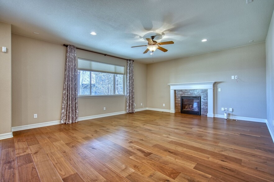 Building Photo - 2406 Spruce Creek Dr