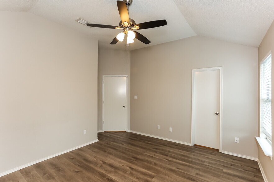 Building Photo - 7445 Arbor Hill Dr