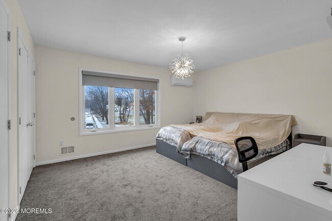 Building Photo - 7 Harvard Ct