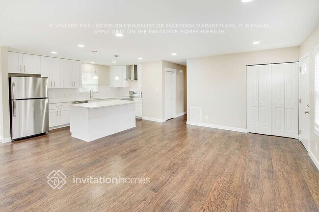 Building Photo - 4240 Winedale Ln
