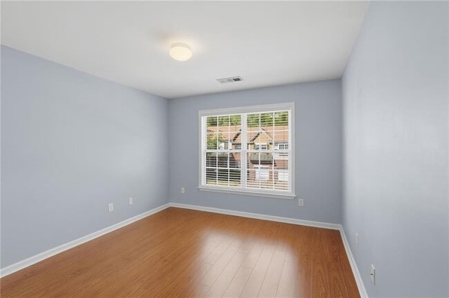 Building Photo - 368 Grayson Way