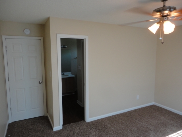 Building Photo - 3801 Mardela Spring Dr