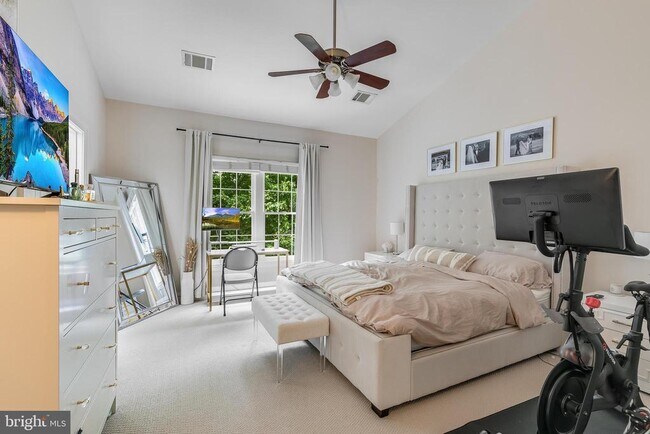 Building Photo - 11426 Summer House Ct