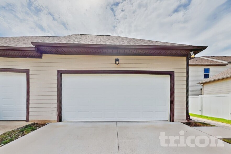 Building Photo - 2281 Cason Ln