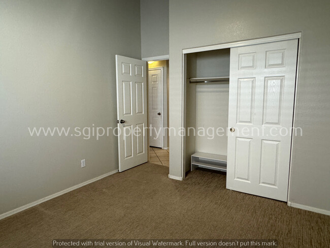 Building Photo - 4 Bedroom Chandler property for rent