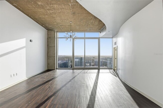 Building Photo - 155 S Court Ave