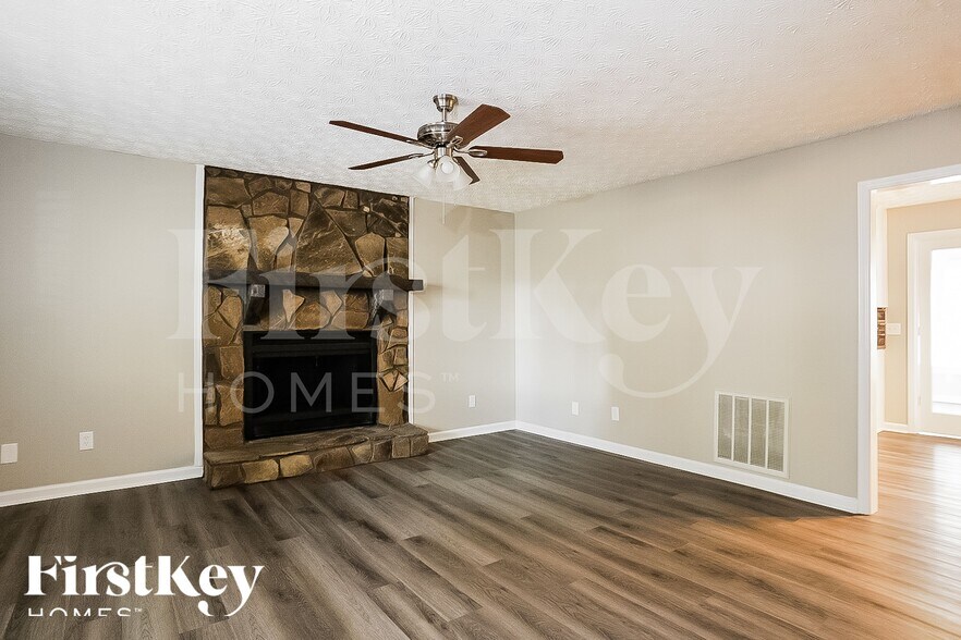 Building Photo - 2603 Mountain Brook Rd