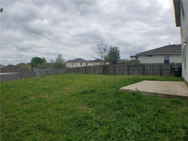 Building Photo - 149 Buttercup Way