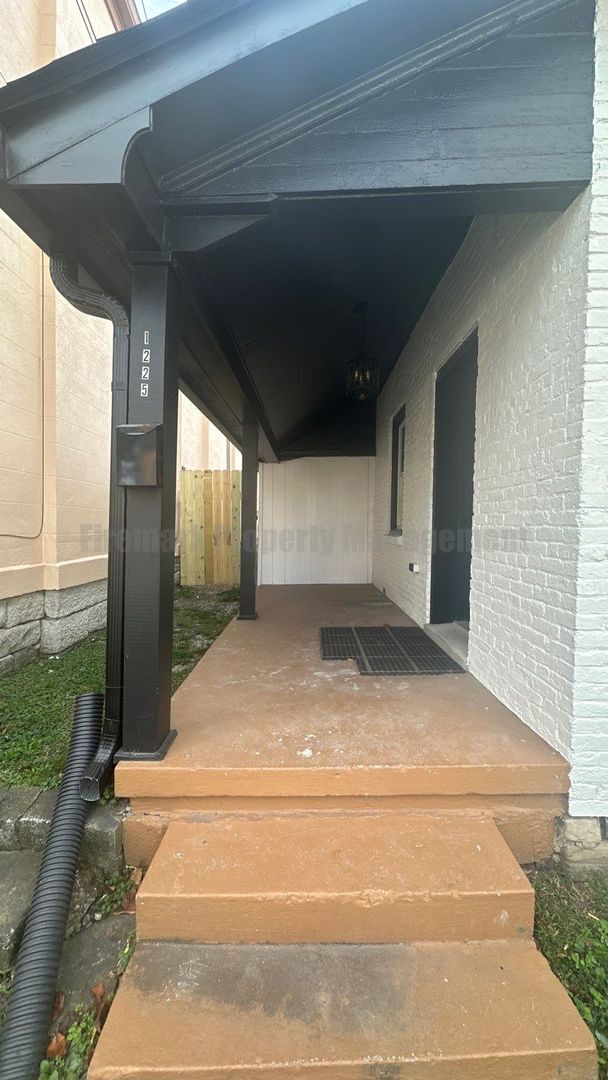 Building Photo - Beautiful 1 Bed, 1 Bath Located in Historic Germantown w/ Flexible Lease Terms!