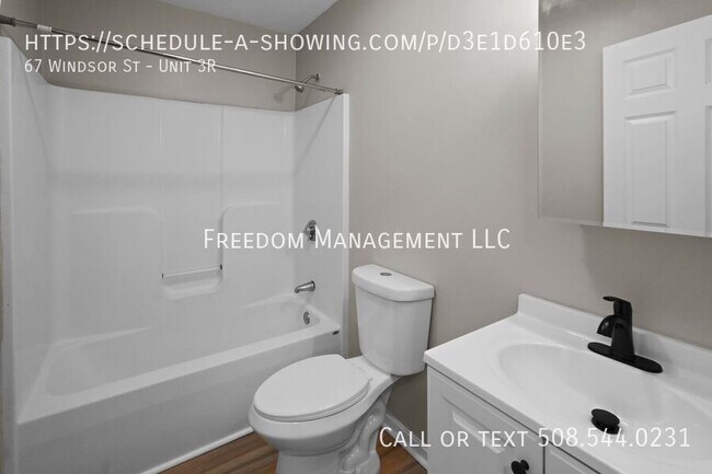 Building Photo - 67 Windsor St