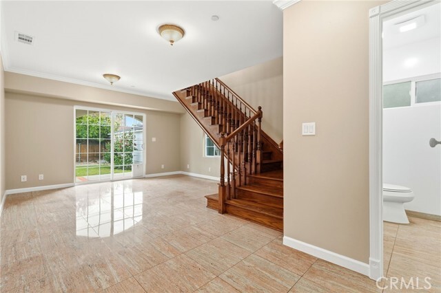 Building Photo - 216 N Catalina St