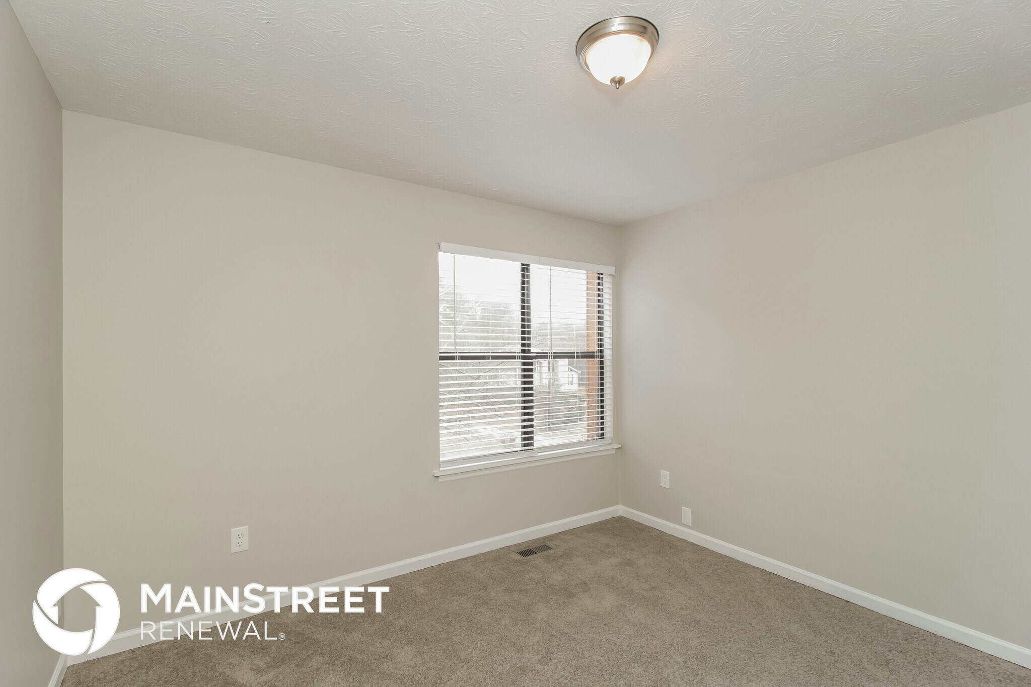 Building Photo - 8606 Stone Creek Ct