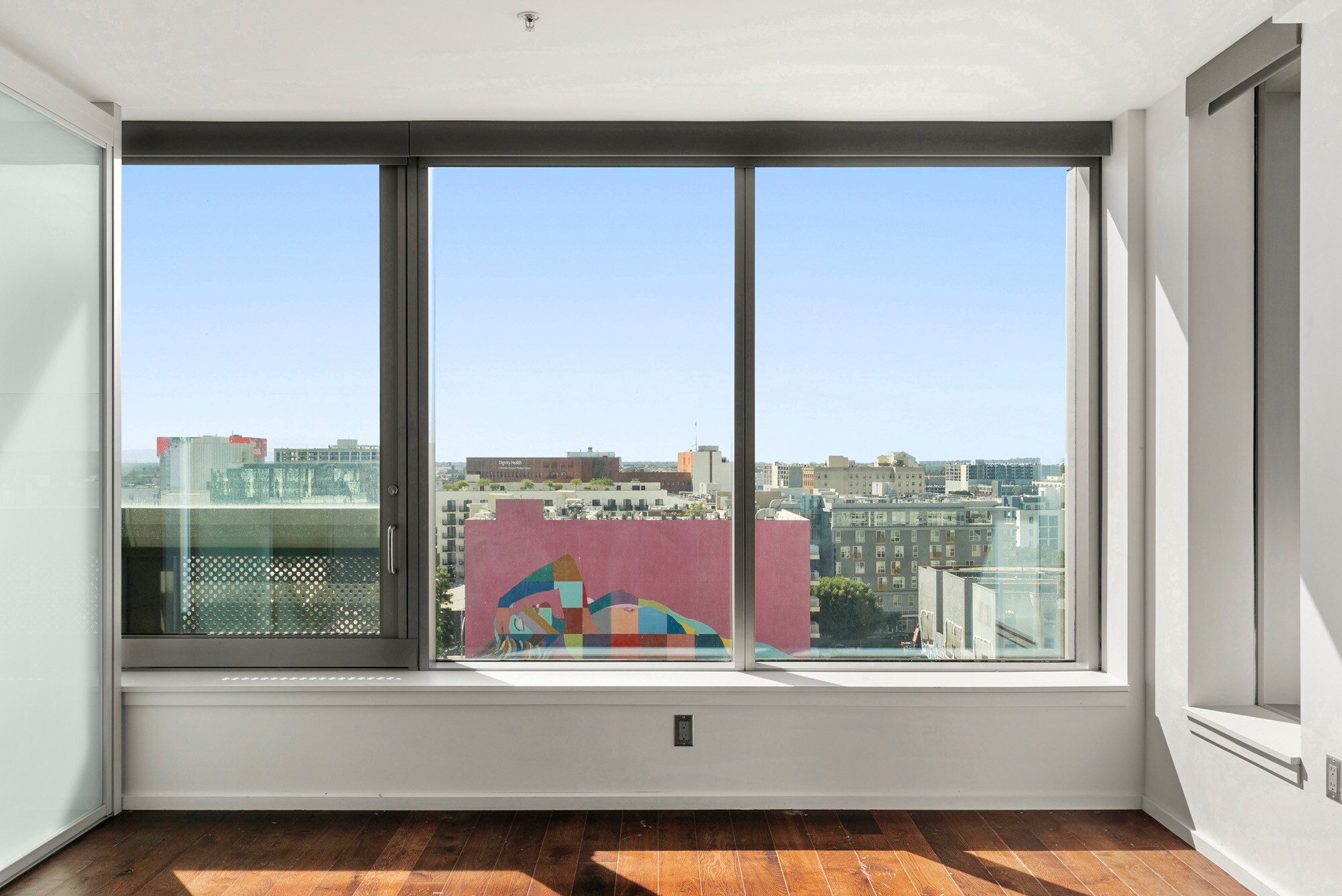 Building Photo - 1155 S Grand Ave