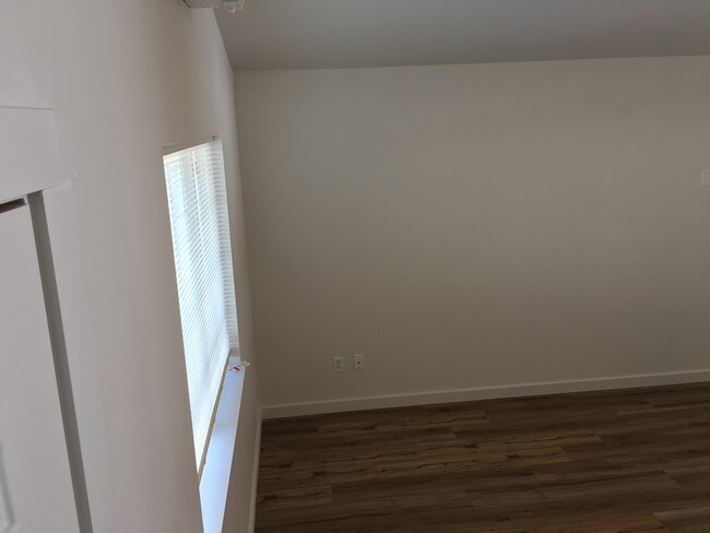 Building Photo - This Home Has It All!