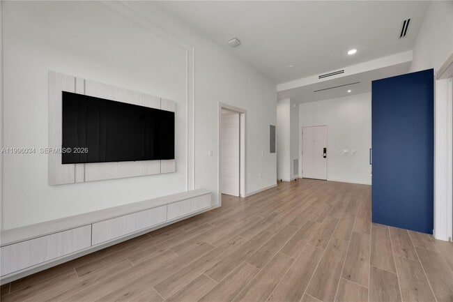 Building Photo - 4220 Laguna St