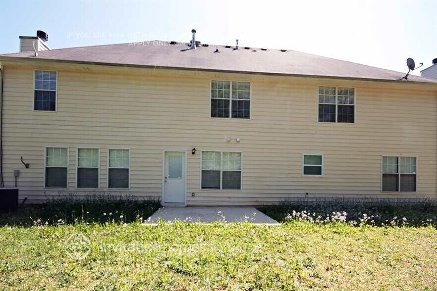 Building Photo - 6521 Carriage Ln