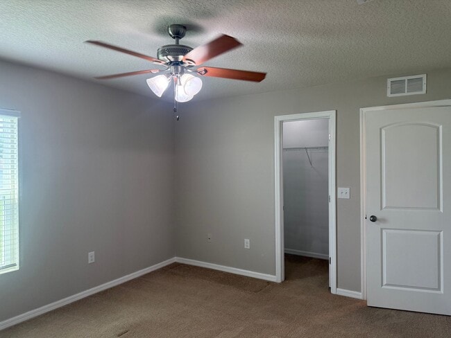 Building Photo - 1377 N Platte Ct