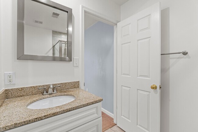 Building Photo - 118 Saddle Chase Ln