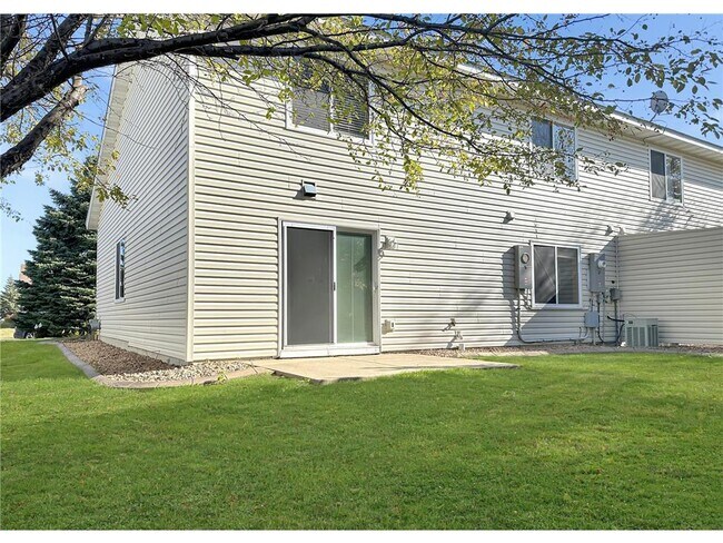 Building Photo - 1556 Chartreux Ave