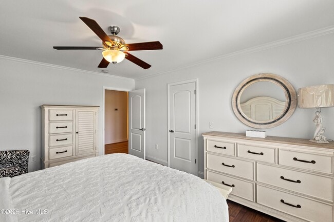 Building Photo - 112 Cherry Grove Dr