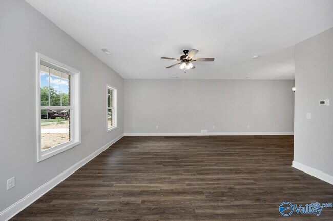 Building Photo - 1713 Golf Club Ln NW