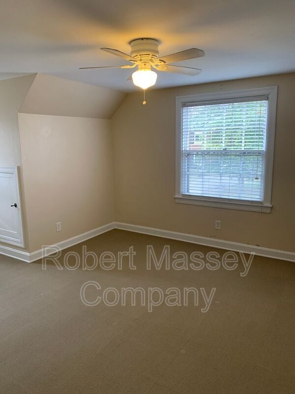 Building Photo - 2546 Woodcreek Rd