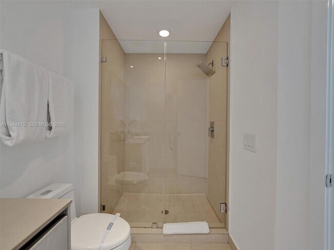 Building Photo - 4111 S Ocean Dr