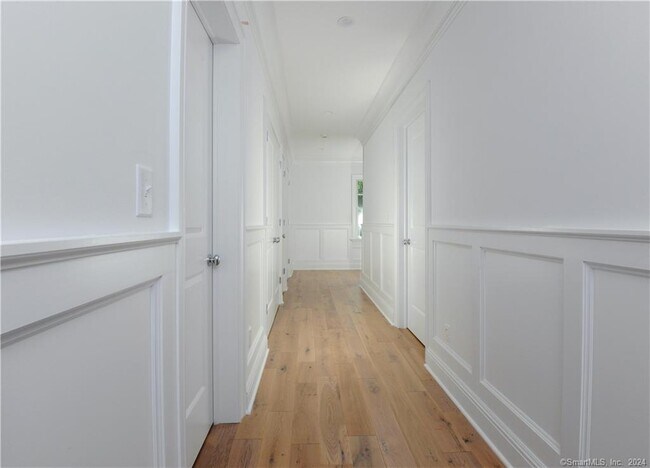 Building Photo - 1 Home Pl