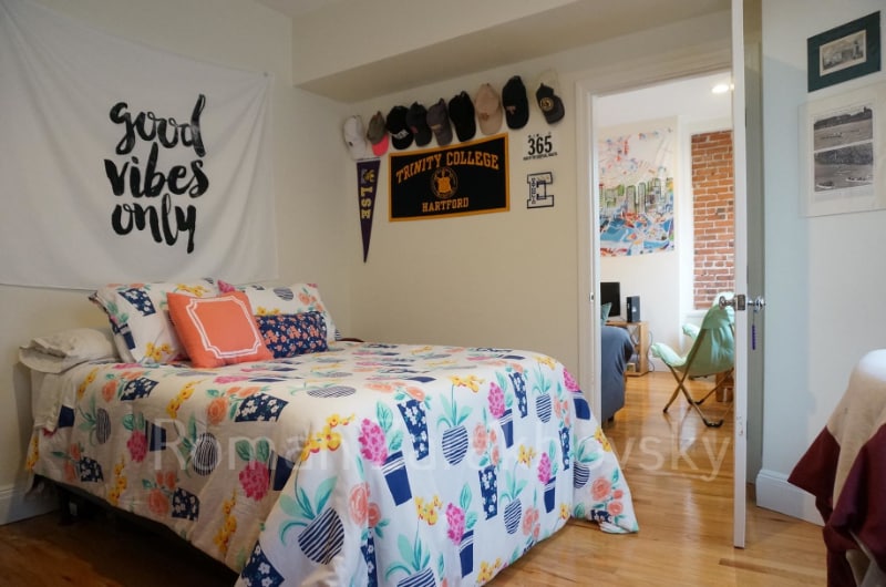 Building Photo - 10 Brainerd Rd