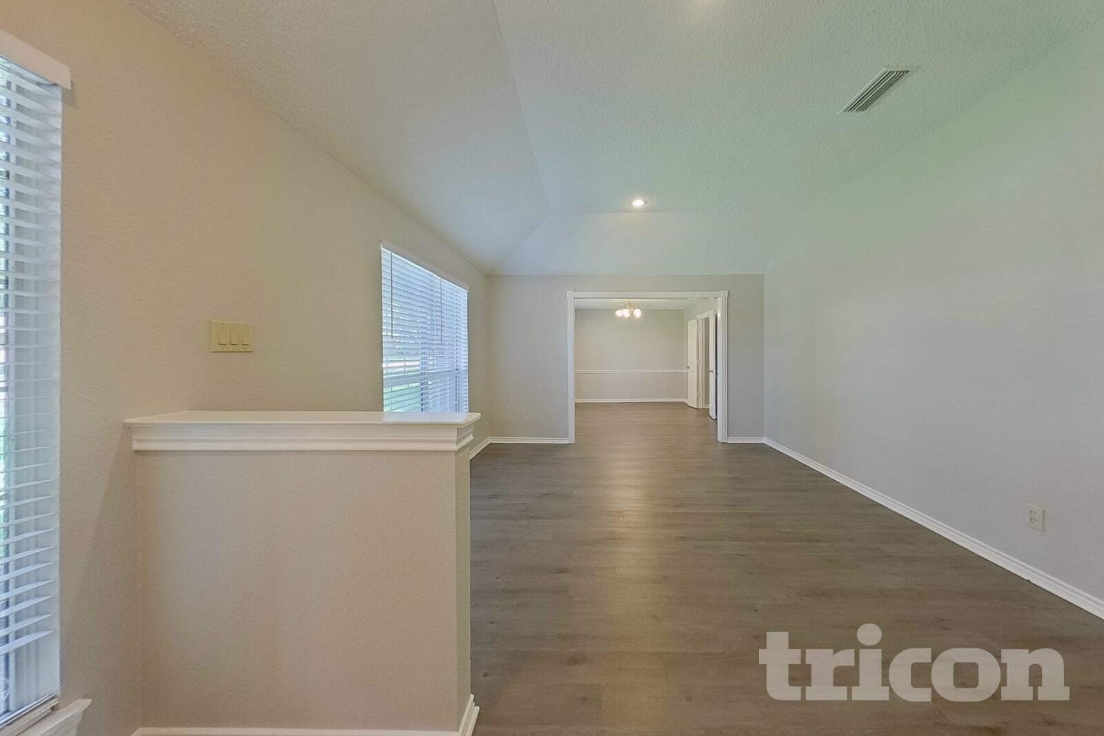 Building Photo - 1402 Baker Dr
