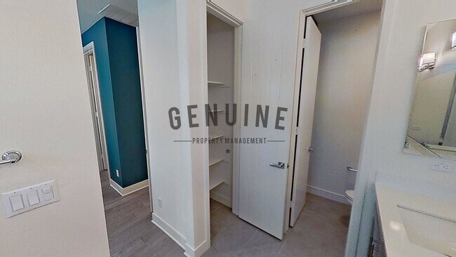Building Photo - Coming Soon: Beautifully Furnished 3Bd 3.5Ba Condo in Costa Mesa