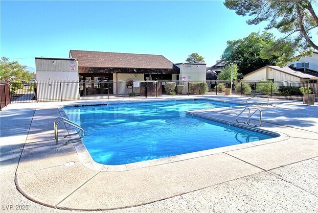 Building Photo - 2349 Canfield Dr