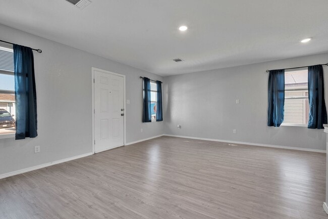 Building Photo - Cozy 3 Bed 2 Bath Home in Southton Meadows