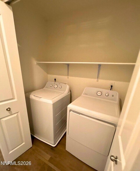 Building Photo - 1933 Muscovite Dr