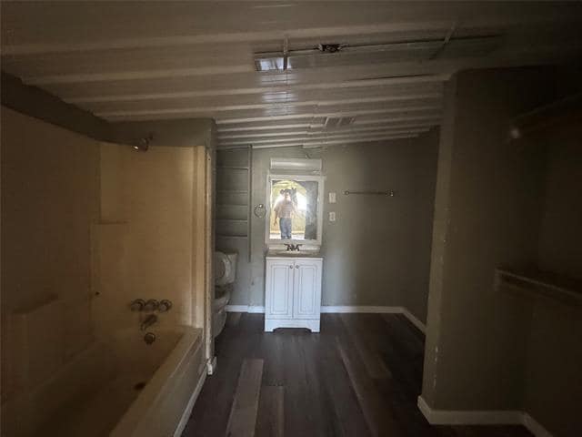 Building Photo - 202 W Tarrant St