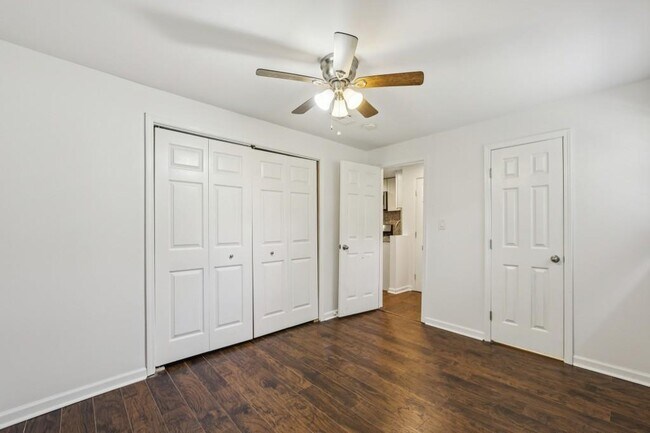 Building Photo - 2056 Abby Ln NE