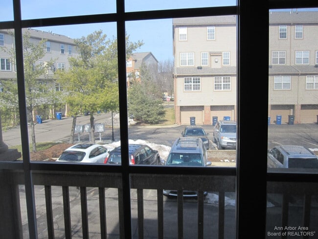 Building Photo - 2806 Barclay Wy